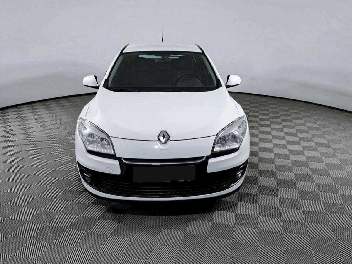 Renault Megane, 2013 - фото №2
