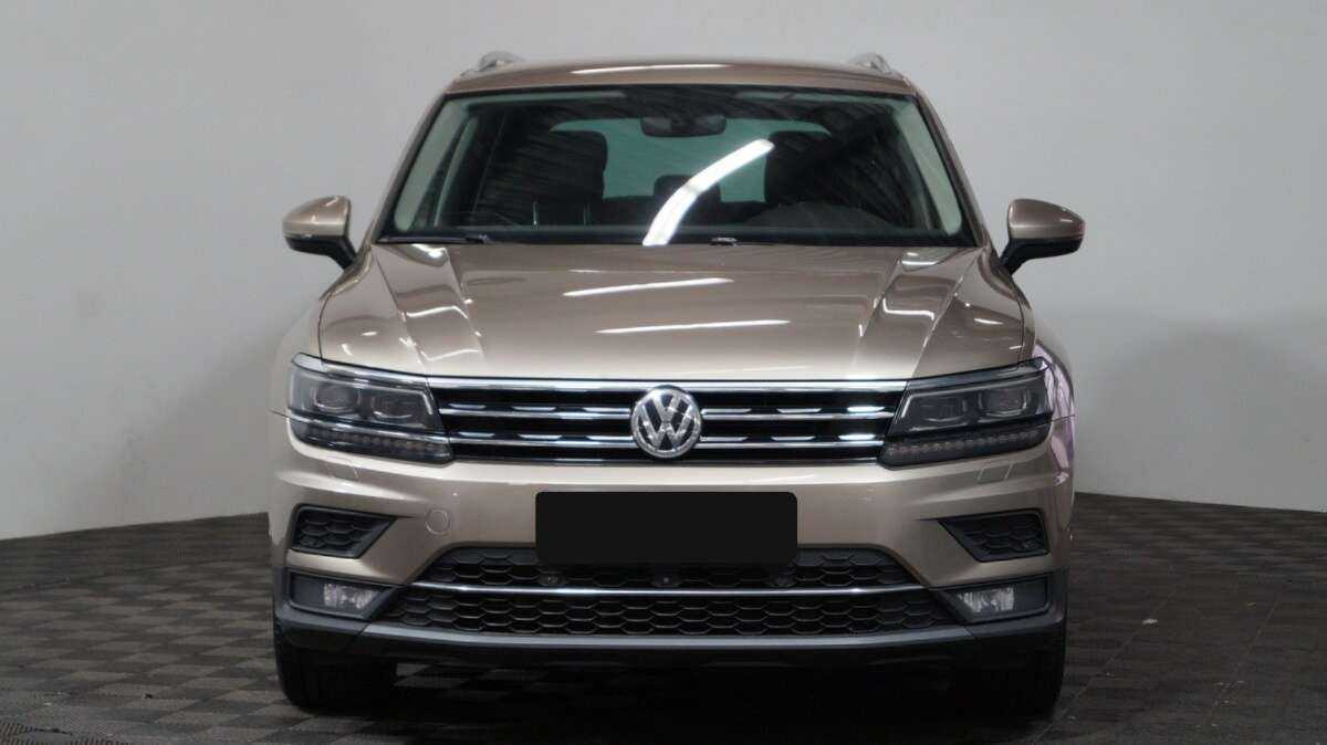 Volkswagen Tiguan, 2018 - фото №2