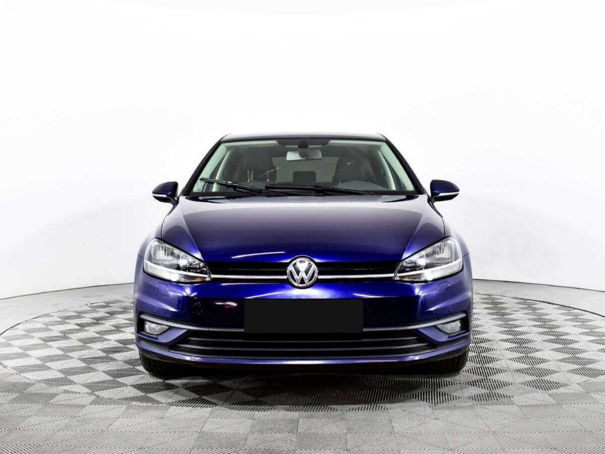 Volkswagen Golf, 2018 - фото №2