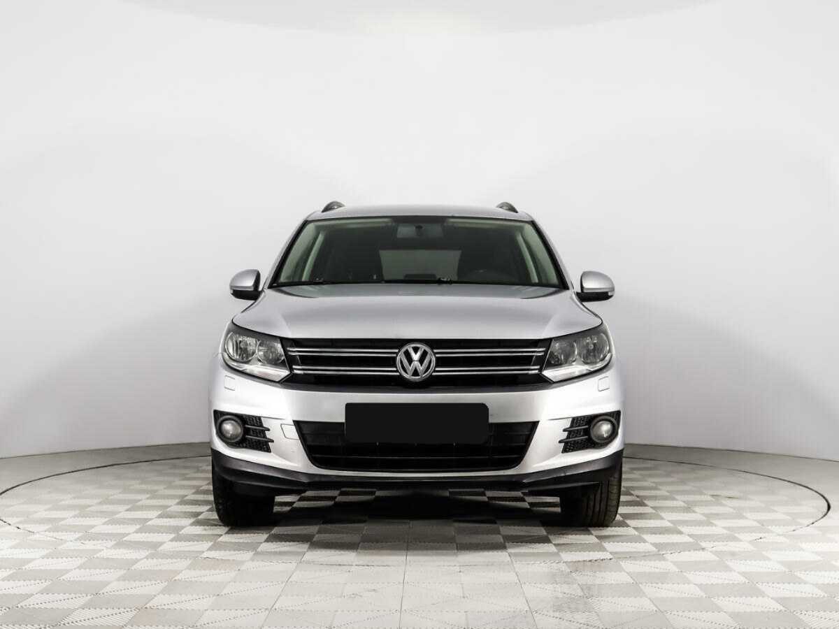 Volkswagen Tiguan, 2012 - фото №2