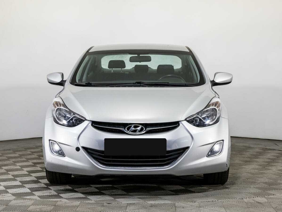 Hyundai Elantra, 2013 - фото №2