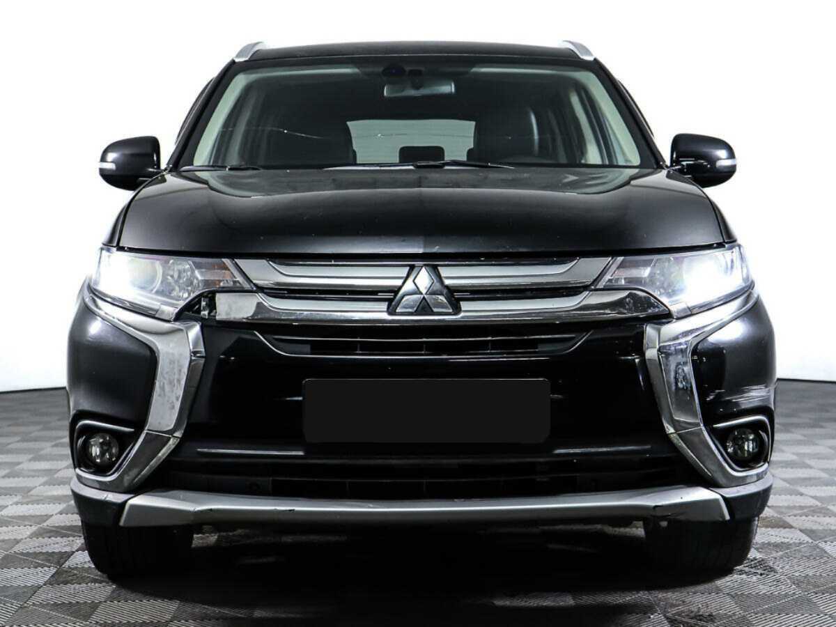 Mitsubishi Outlander, 2015 - фото №2