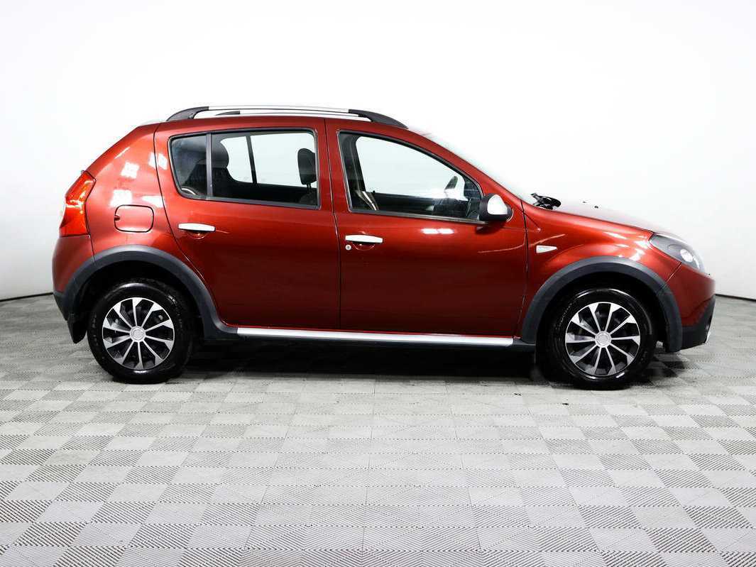 Renault Sandero Stepway, 2012 - фото №4