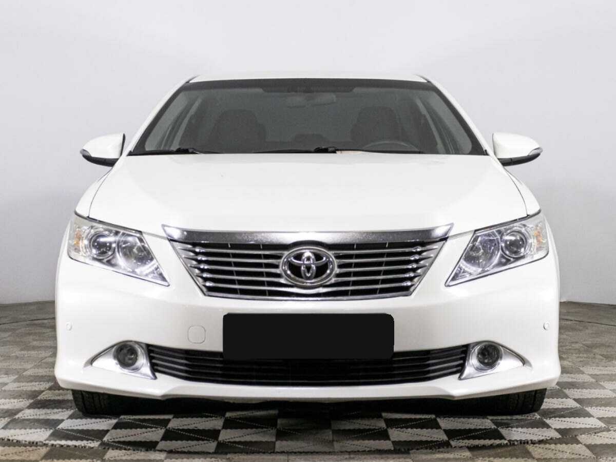 Toyota Camry, 2014 - фото №2