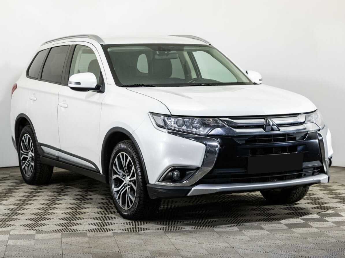 Mitsubishi Outlander, 2018 - фото №3