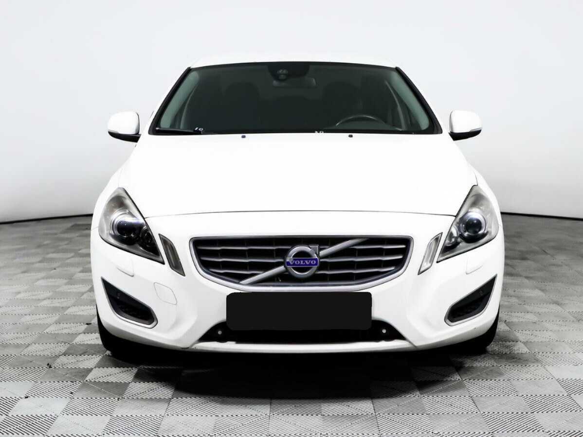 Volvo S60, 2012 - фото №2