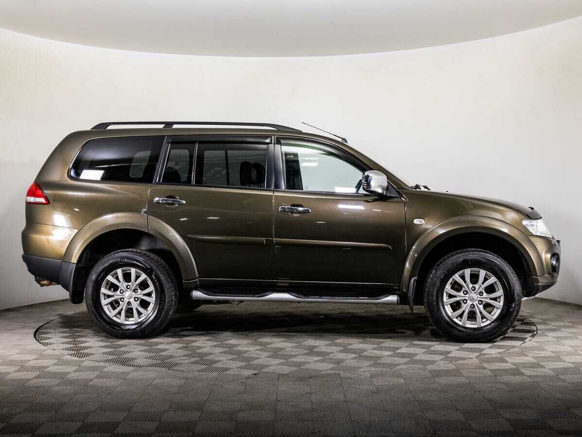 Mitsubishi Pajero Sport, 2015 - фото №4