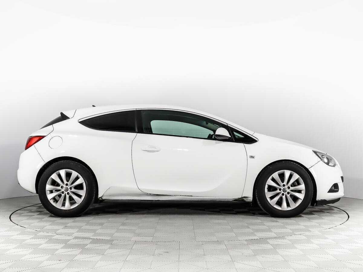 Opel Astra GTC, 2012 - фото №4