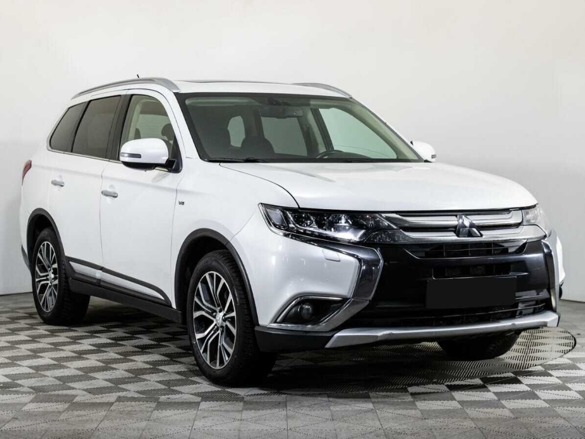 Mitsubishi Outlander, 2016 - фото №3