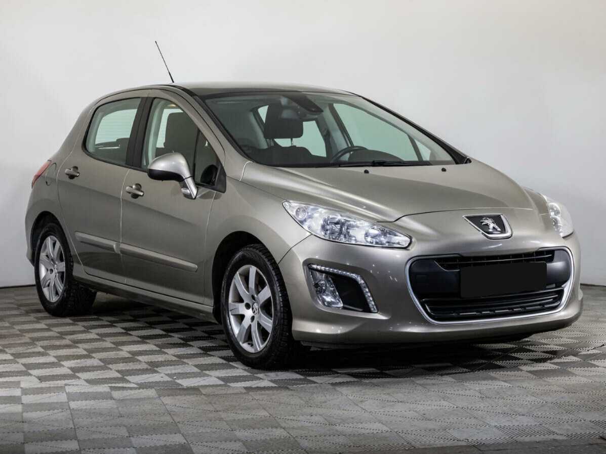 Peugeot 308, 2013 - фото №3
