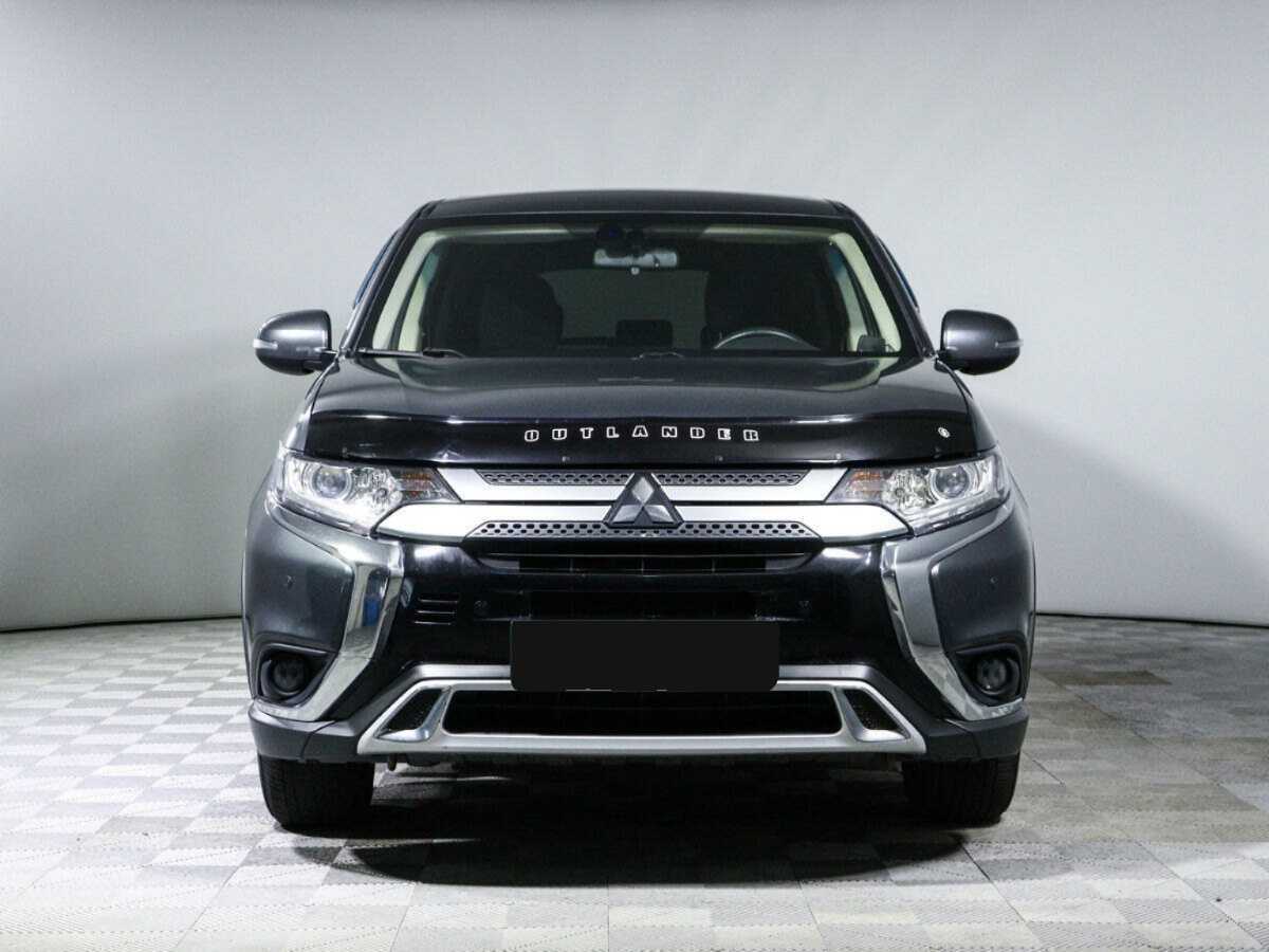 Mitsubishi Outlander, 2018 - фото №2