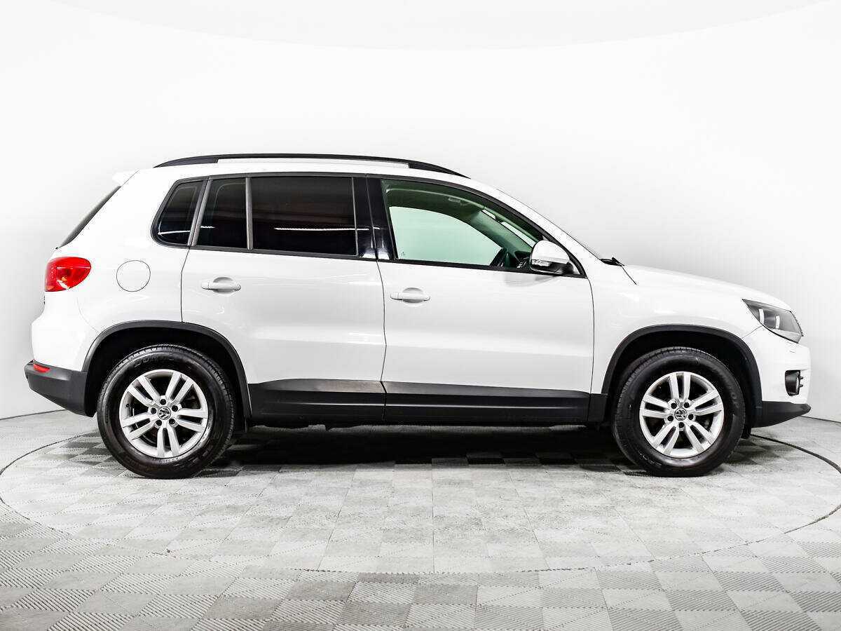 Volkswagen Tiguan, 2015 - фото №4