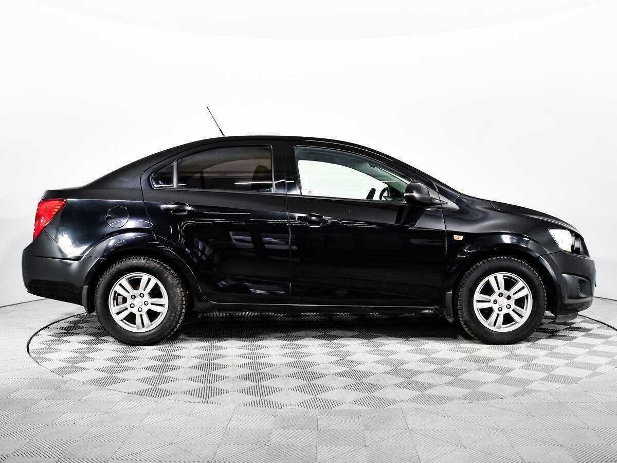 Chevrolet Aveo, 2014 - фото №4