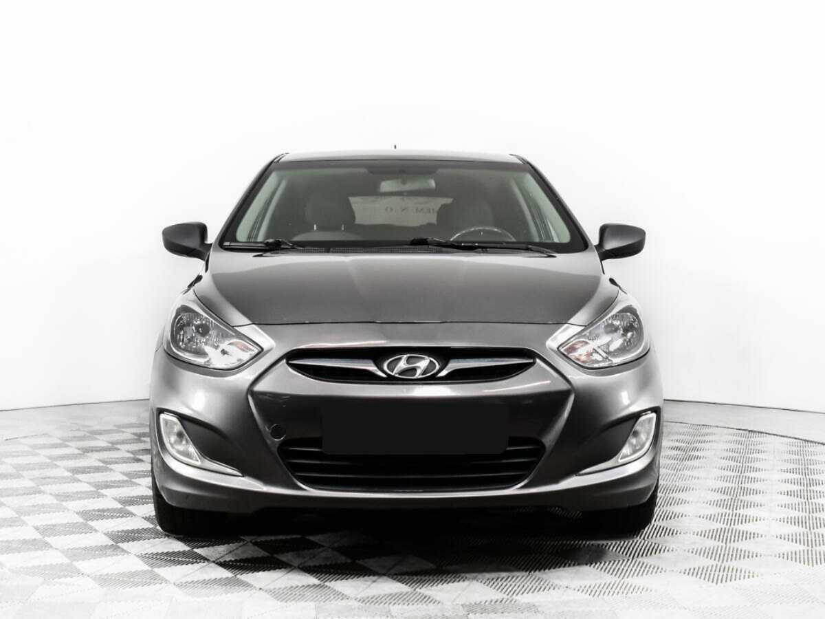 Hyundai Solaris, 2012 - фото №2