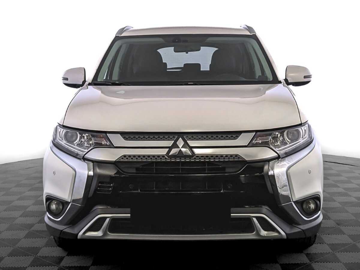 Mitsubishi Outlander, 2019 - фото №2