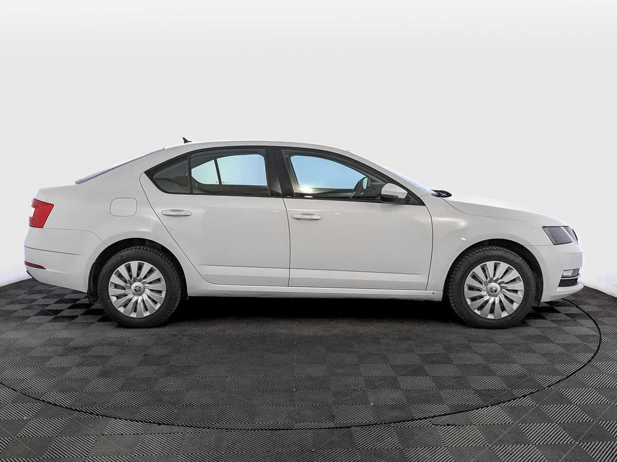 Skoda Octavia, 2017 - фото №4