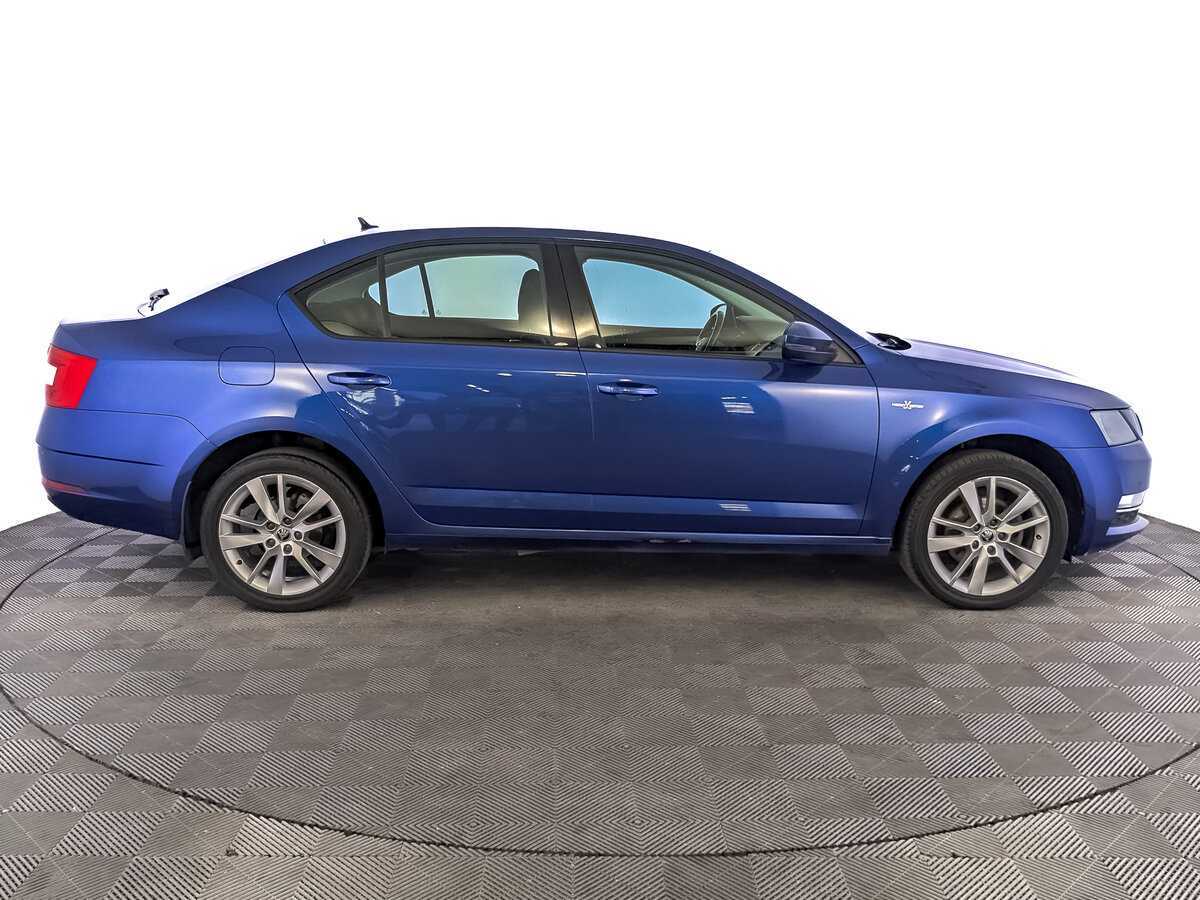 Skoda Octavia, 2020 - фото №4