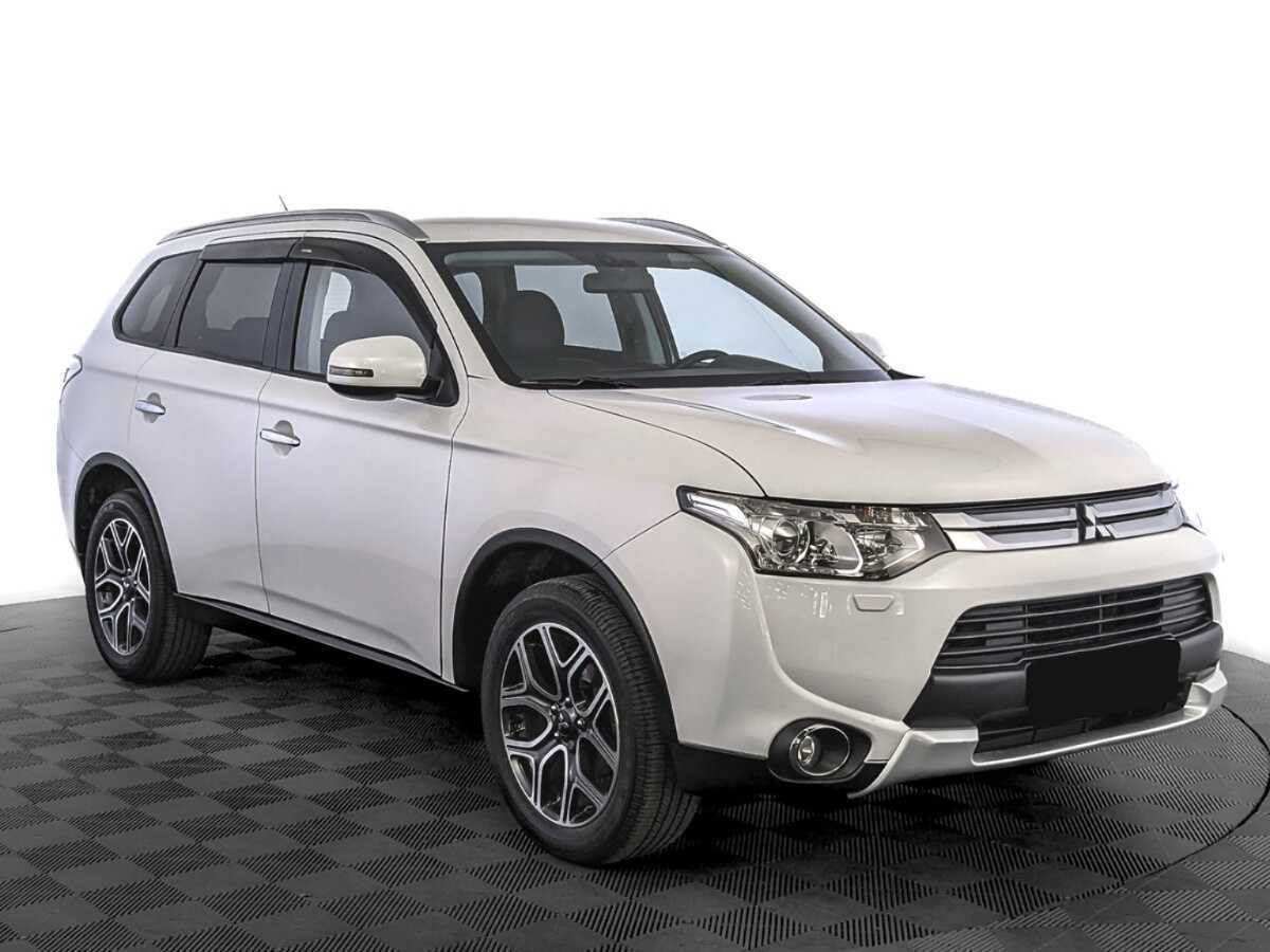 Mitsubishi Outlander, 2014 - фото №3
