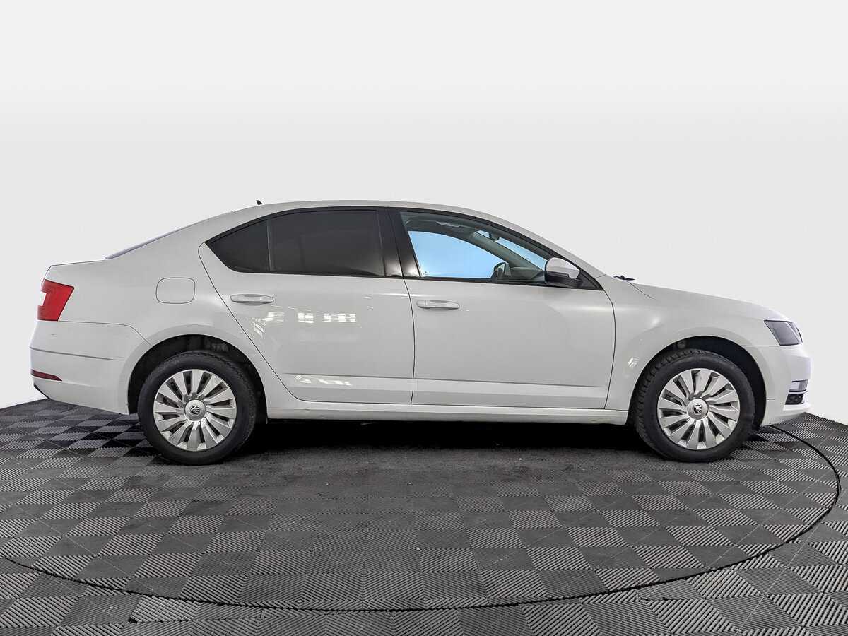 Skoda Octavia, 2017 - фото №4