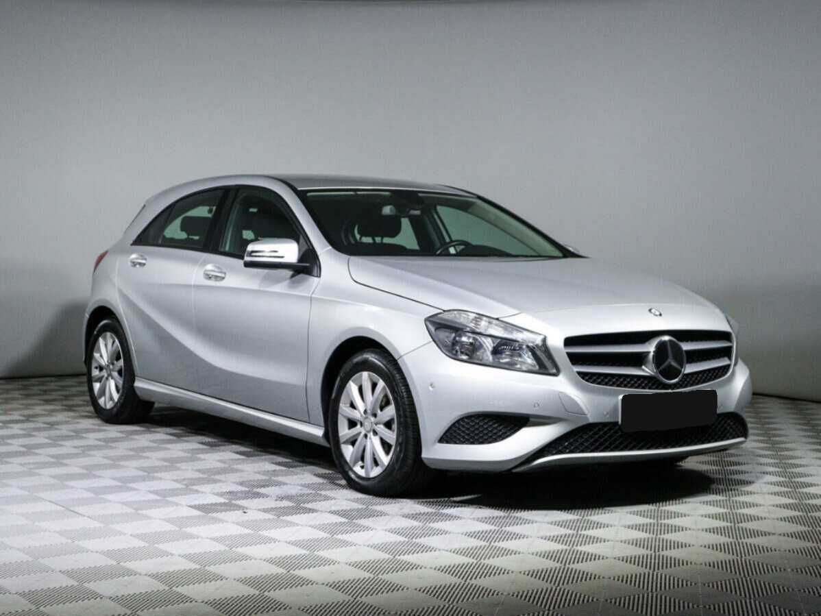 Mercedes-Benz A-Класс 180, 2015 - фото №3