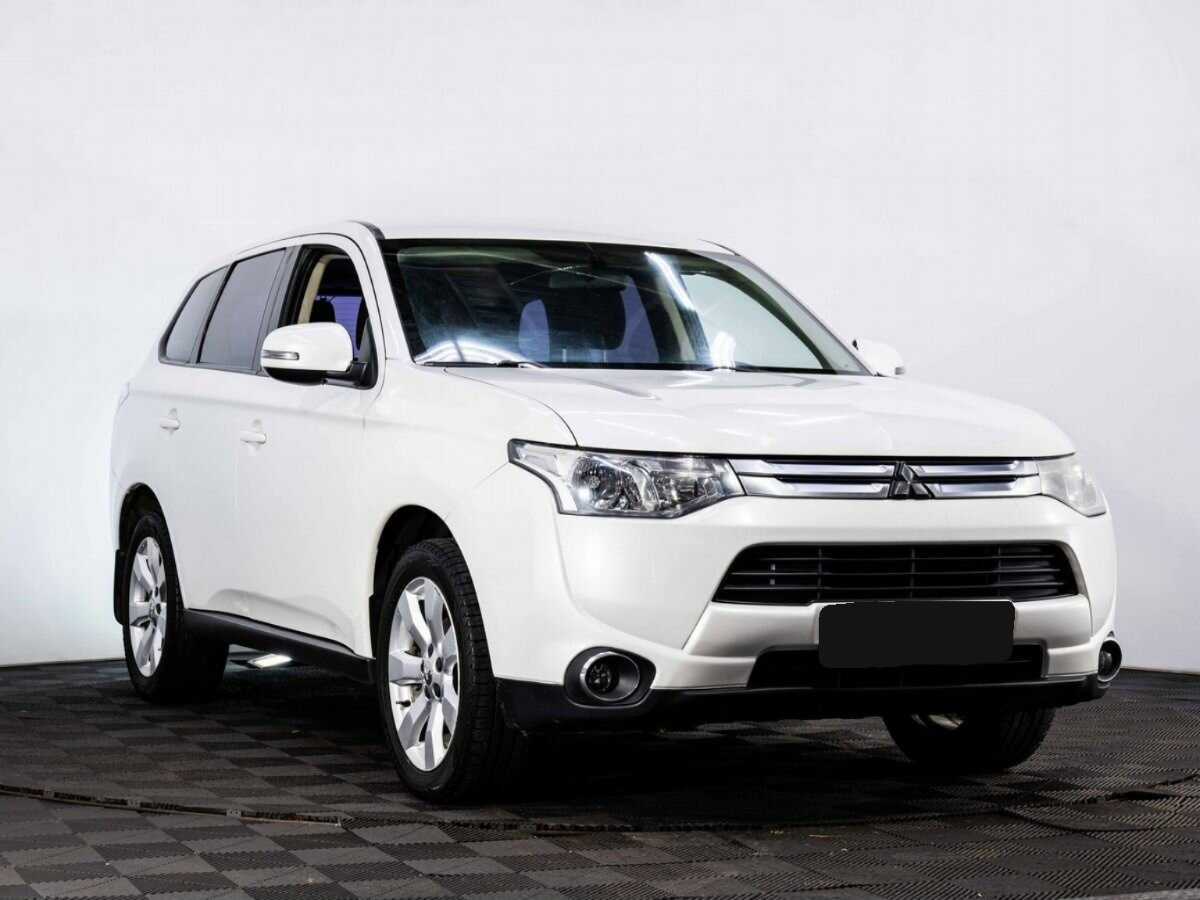 Mitsubishi Outlander, 2014 - фото №3