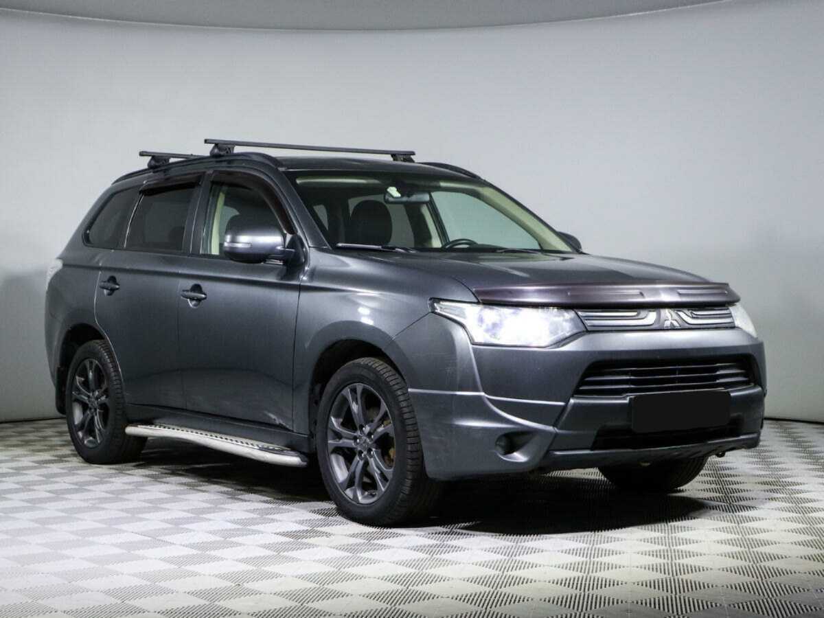Mitsubishi Outlander, 2013 - фото №3