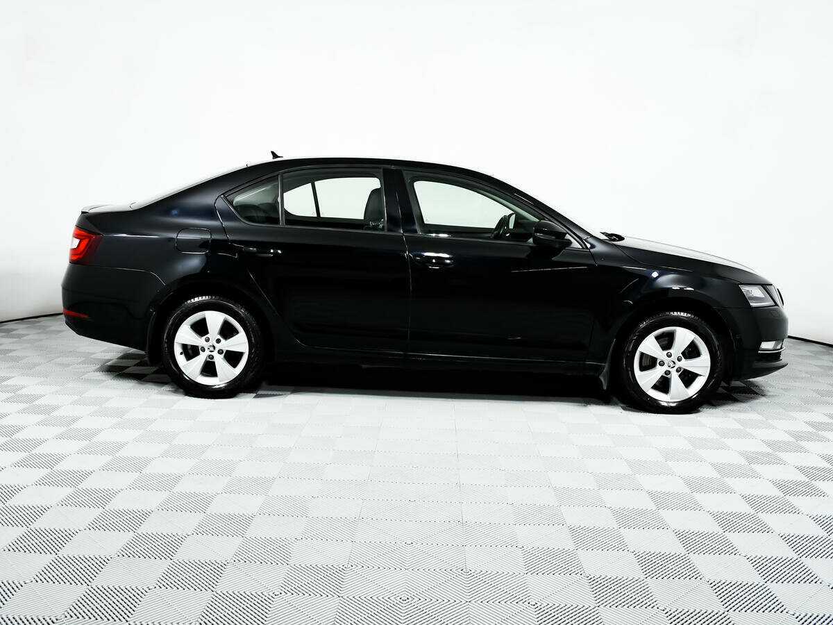 Skoda Octavia, 2017 - фото №4