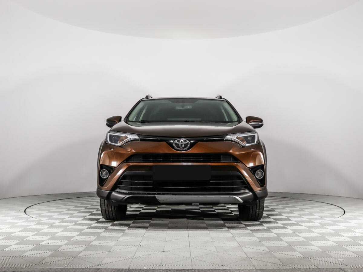 Toyota RAV4, 2017 - фото №2