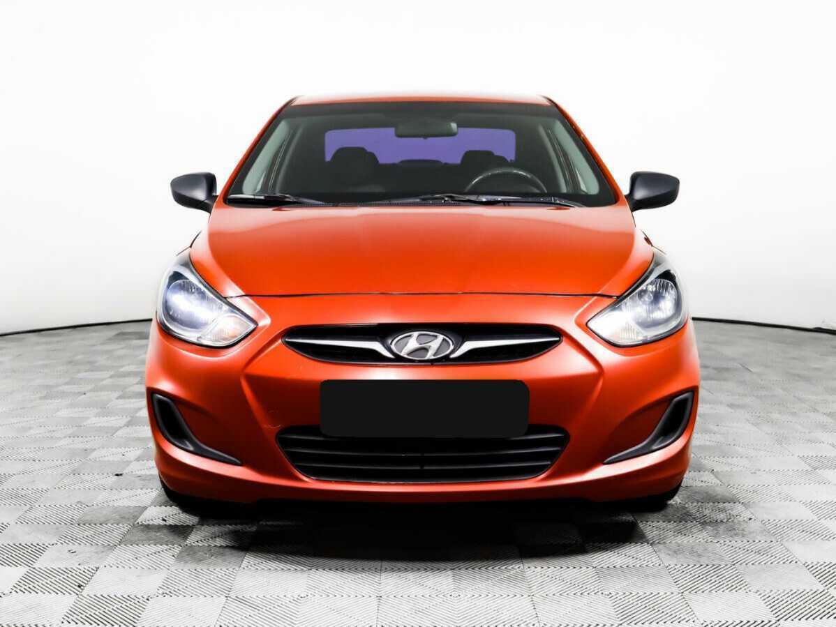 Hyundai Solaris, 2012 - фото №2