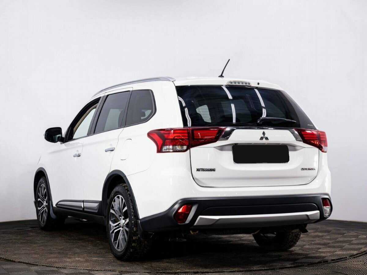 Mitsubishi Outlander, 2016 - фото №4