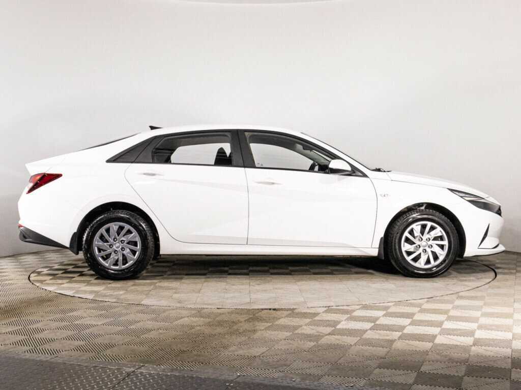 Hyundai Elantra, 2021 - фото №4