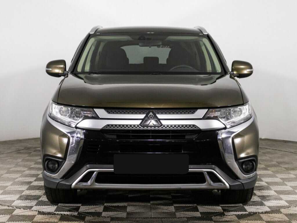Mitsubishi Outlander, 2019 - фото №2