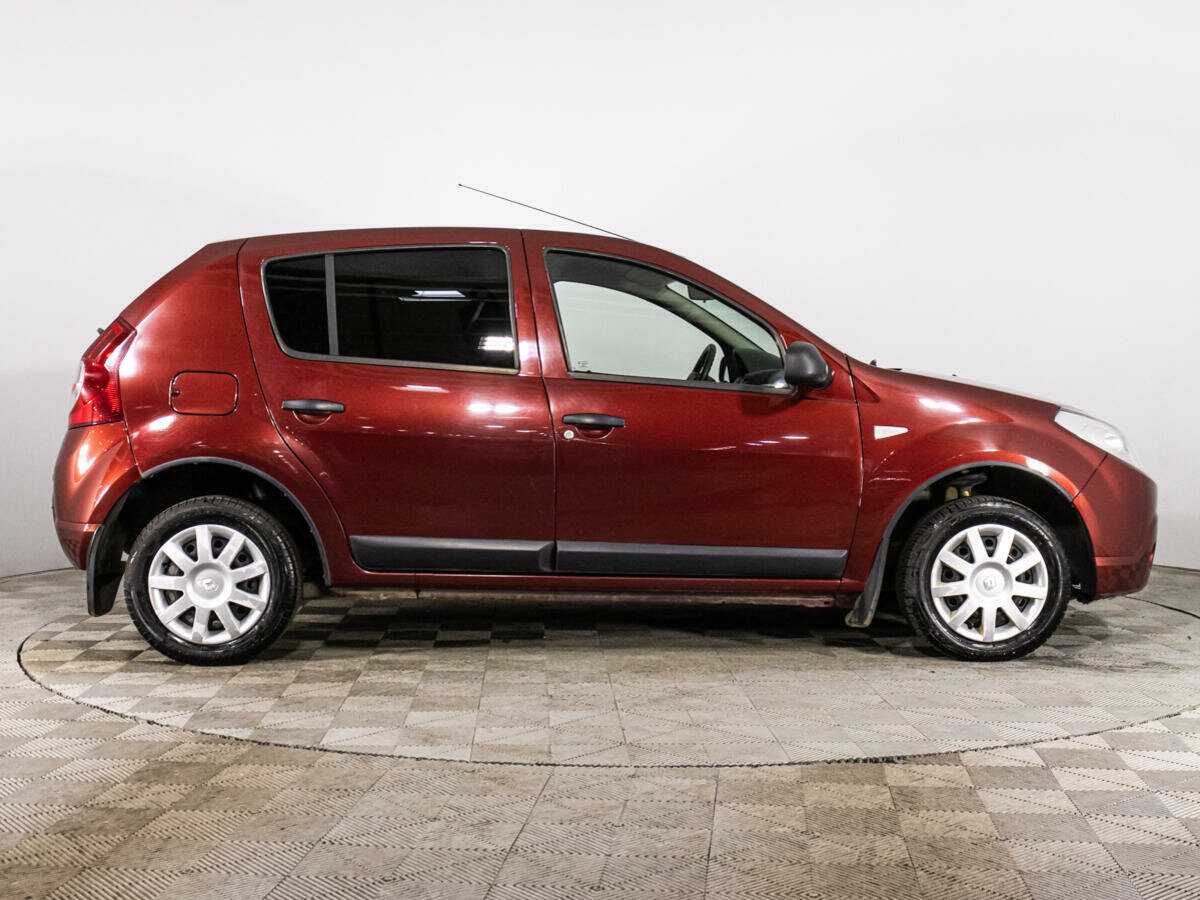 Renault Sandero, 2012 - фото №4