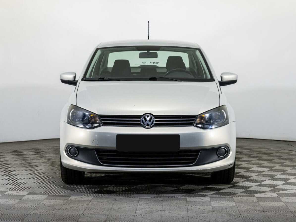 Volkswagen Polo, 2013 - фото №2