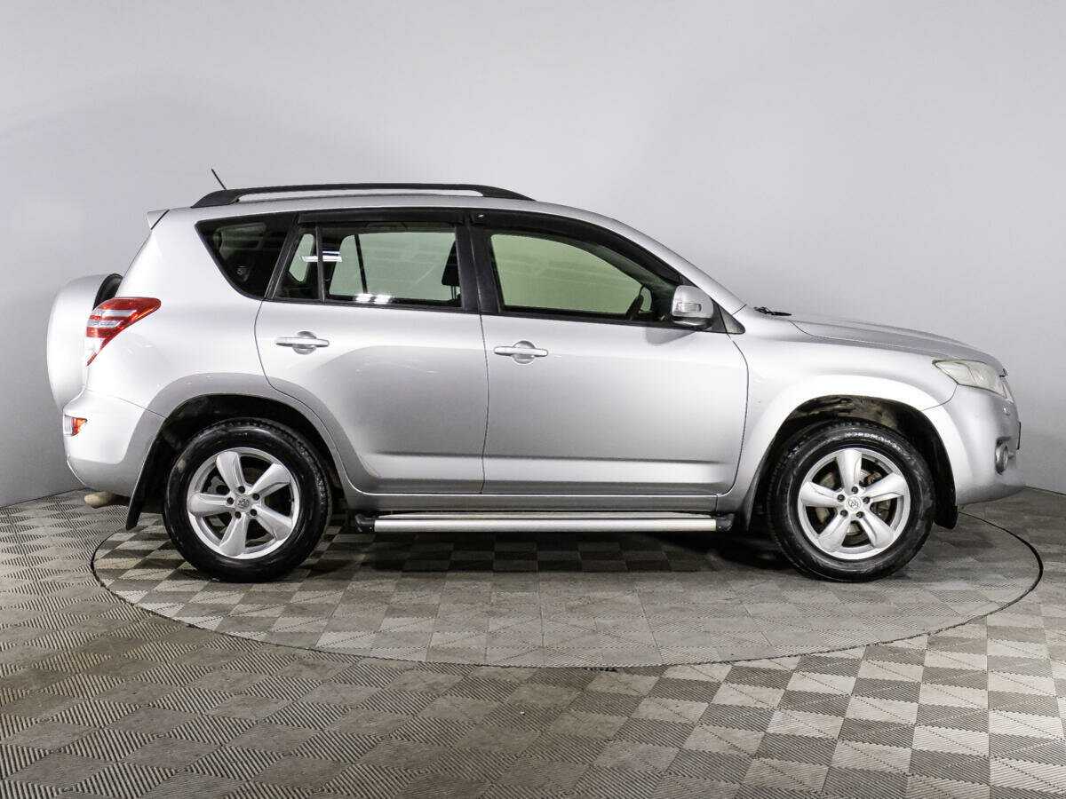 Toyota RAV4, 2012 - фото №4