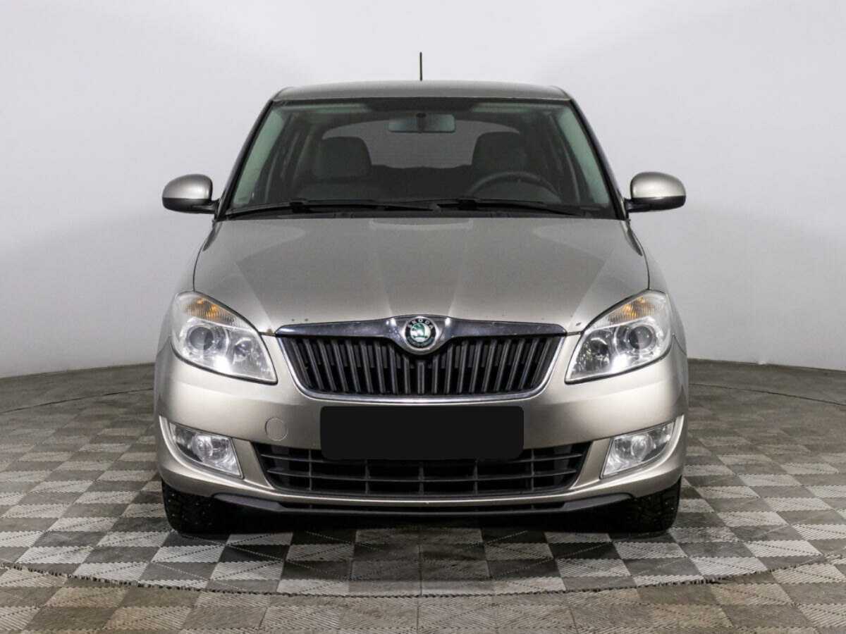 Skoda Fabia, 2012 - фото №2