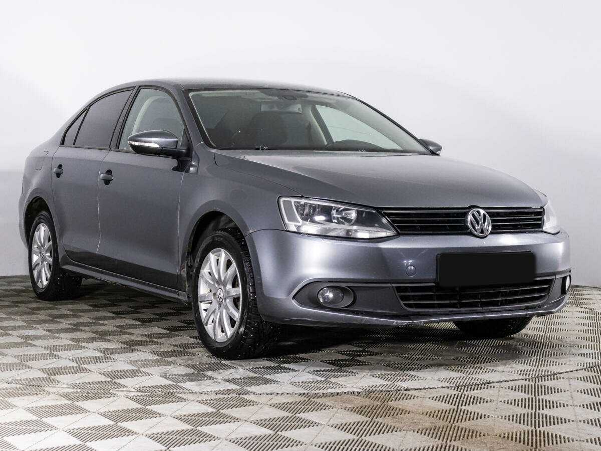 Volkswagen Jetta, 2012 - фото №3