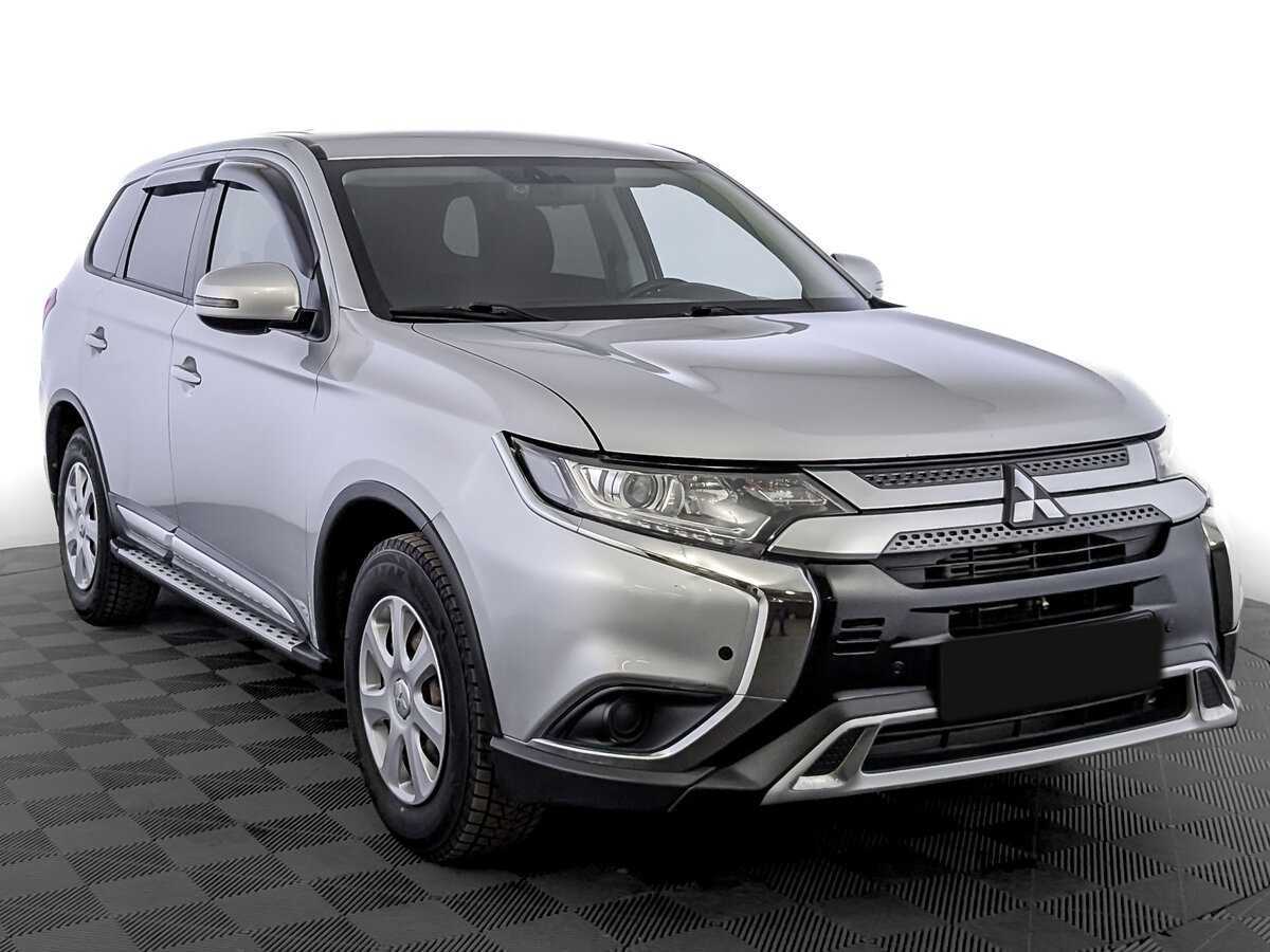 Mitsubishi Outlander, 2019 - фото №3