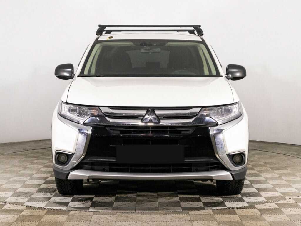 Mitsubishi Outlander, 2018 - фото №2
