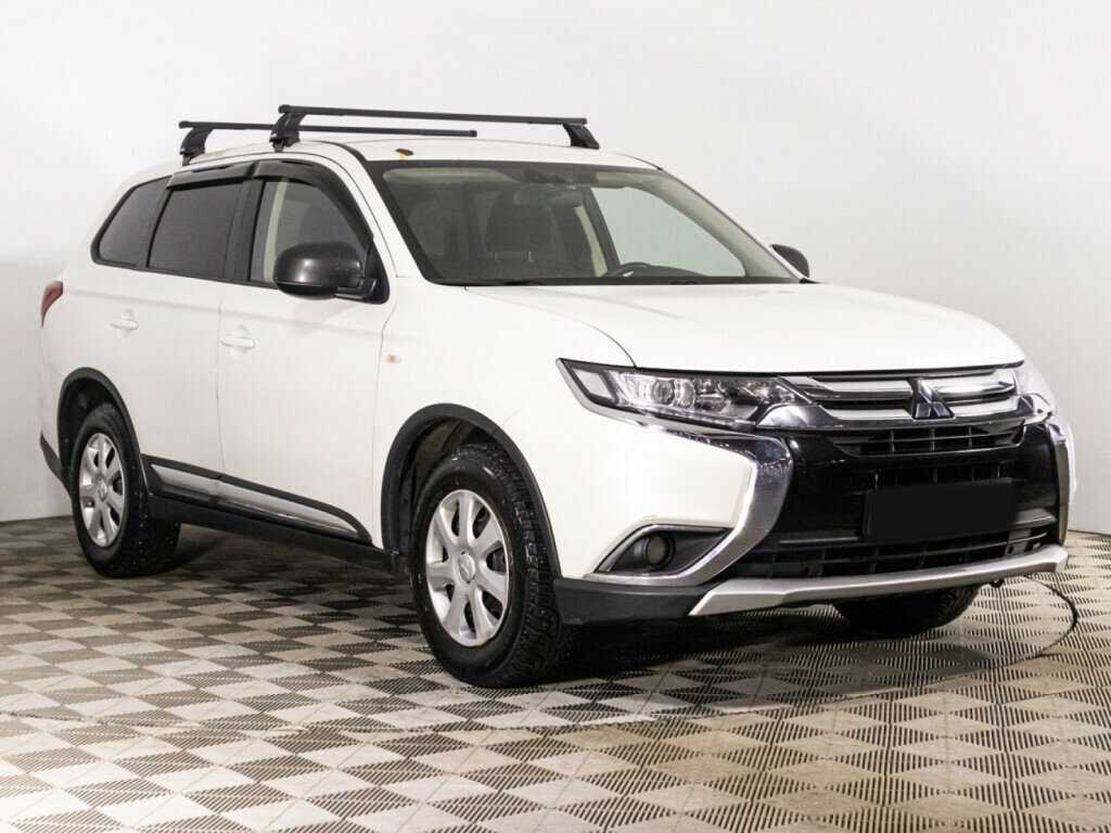 Mitsubishi Outlander, 2018 - фото №3