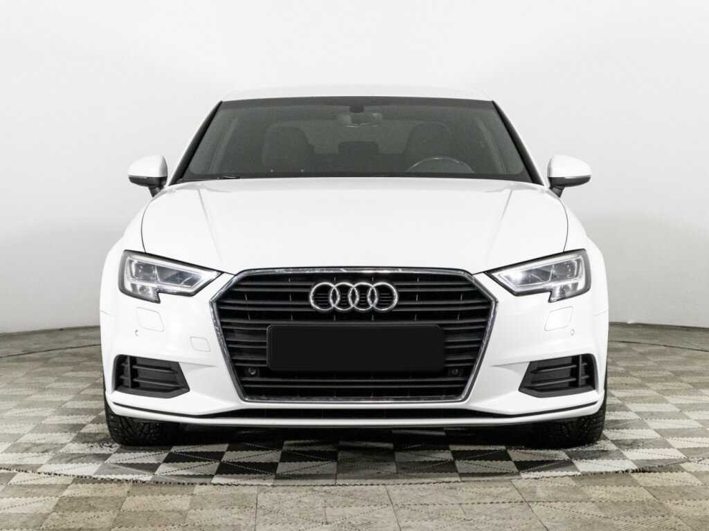 Audi A3, 2019 - фото №2