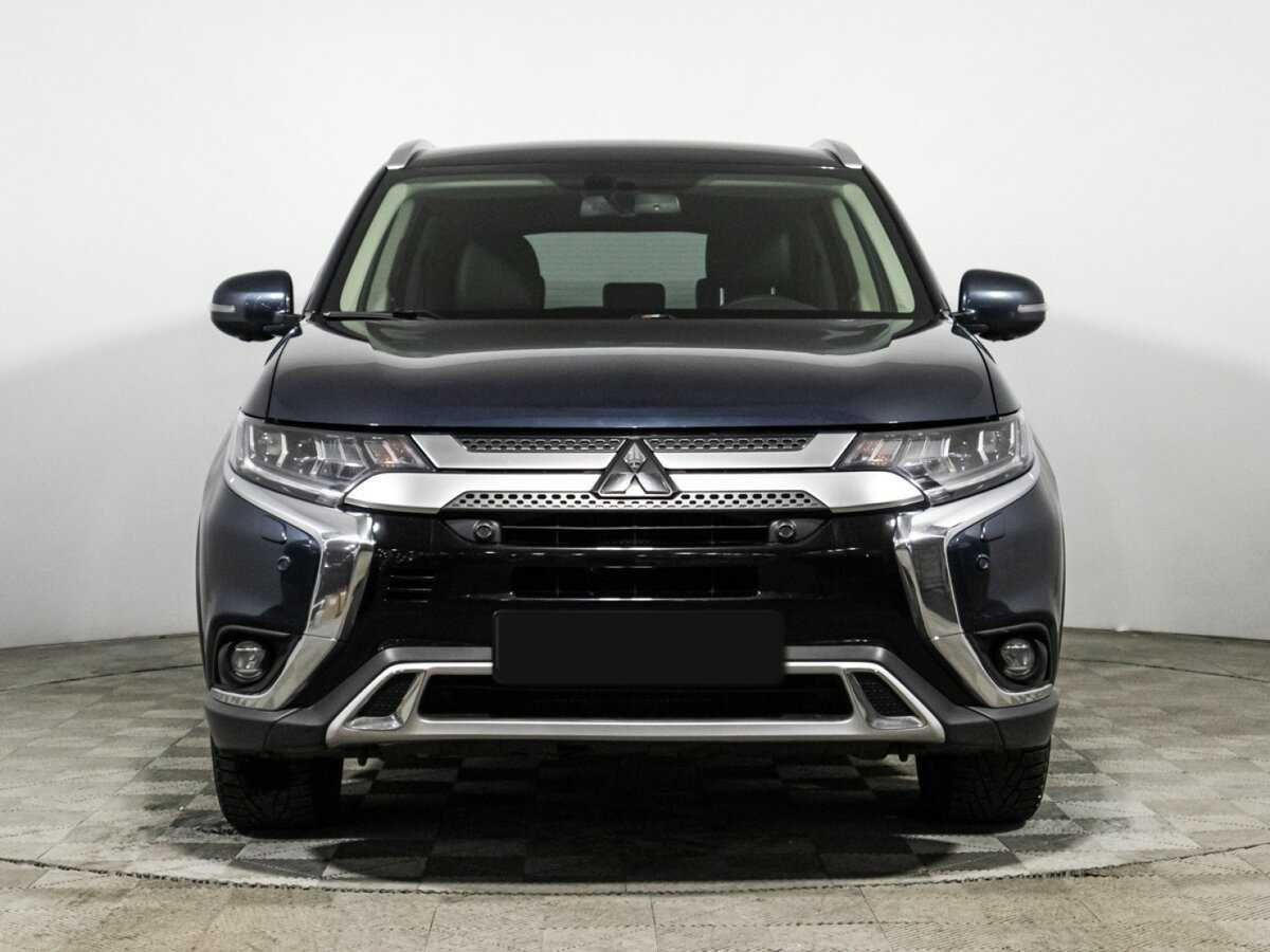 Mitsubishi Outlander, 2020 - фото №2