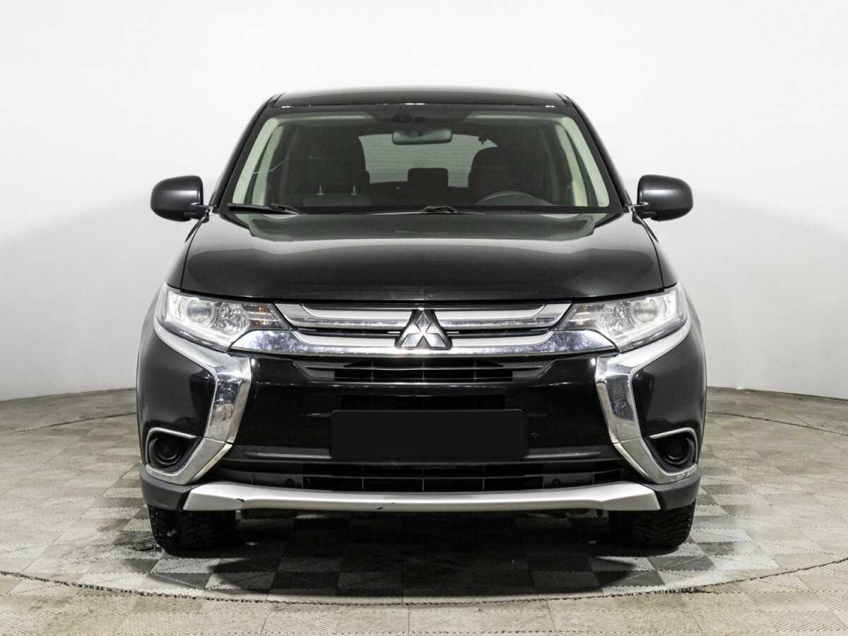 Mitsubishi Outlander, 2018 - фото №2