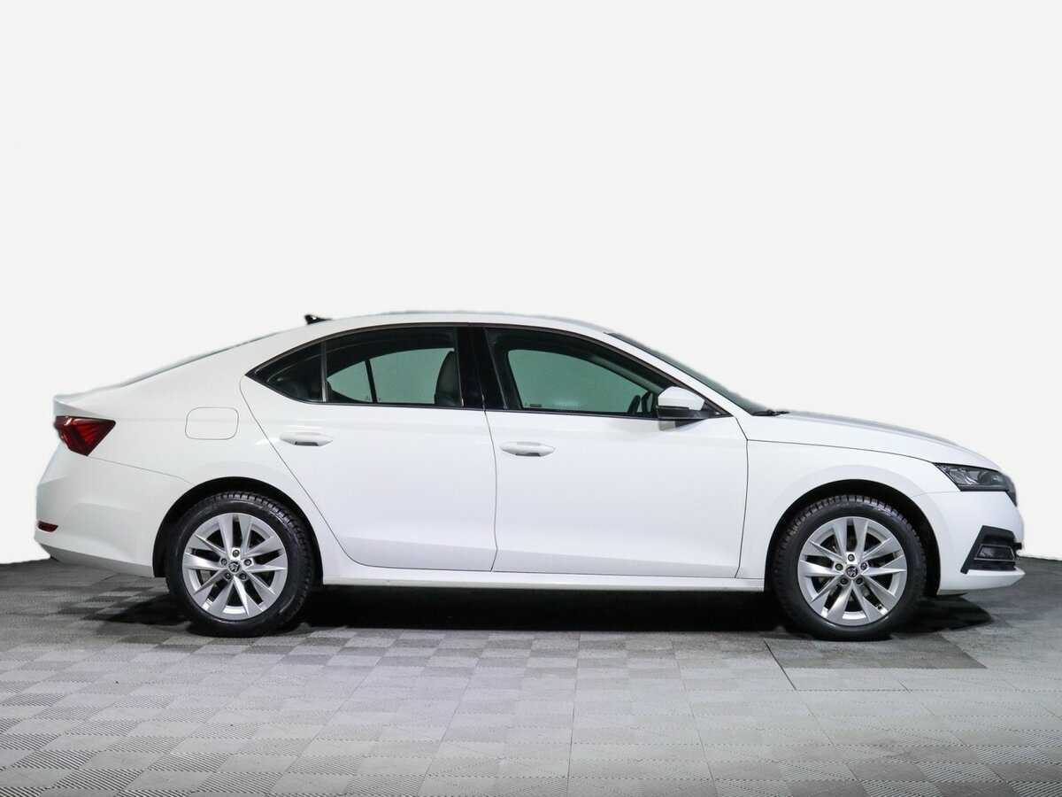 Skoda Octavia, 2020 - фото №4