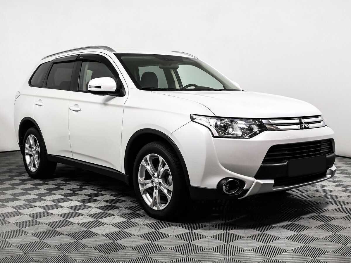Mitsubishi Outlander, 2014 - фото №3