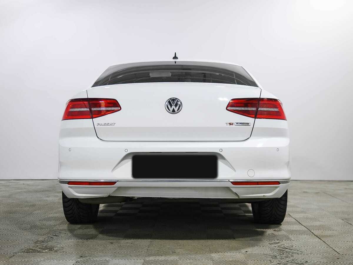 Volkswagen Passat, 2016 - фото №4