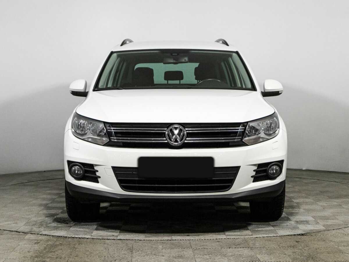 Volkswagen Tiguan, 2015 - фото №2