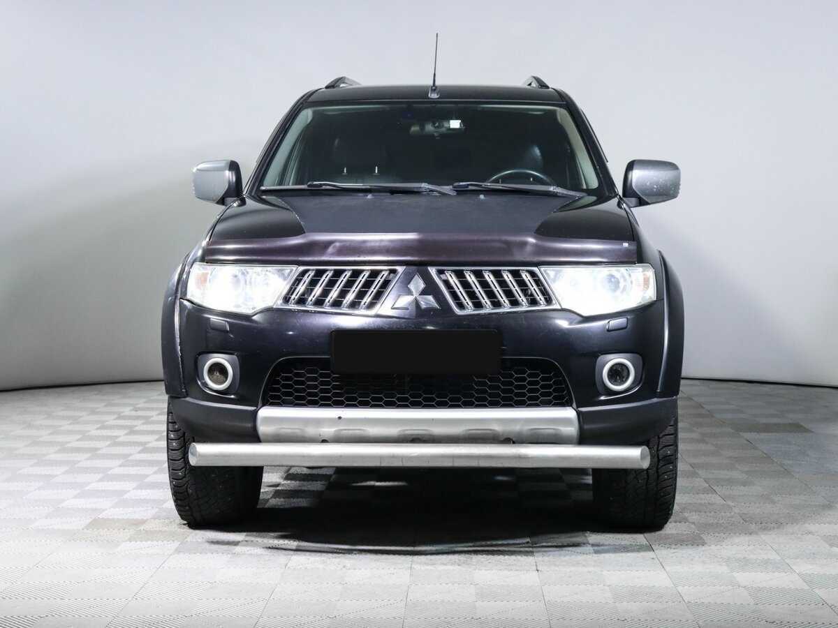 Mitsubishi Pajero Sport, 2012 - фото №2