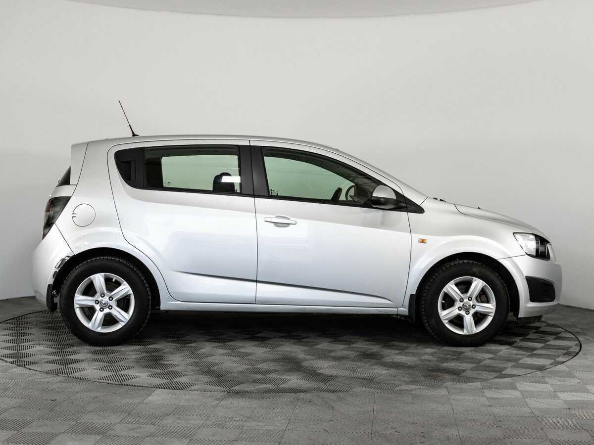 Chevrolet Aveo, 2013 - фото №4
