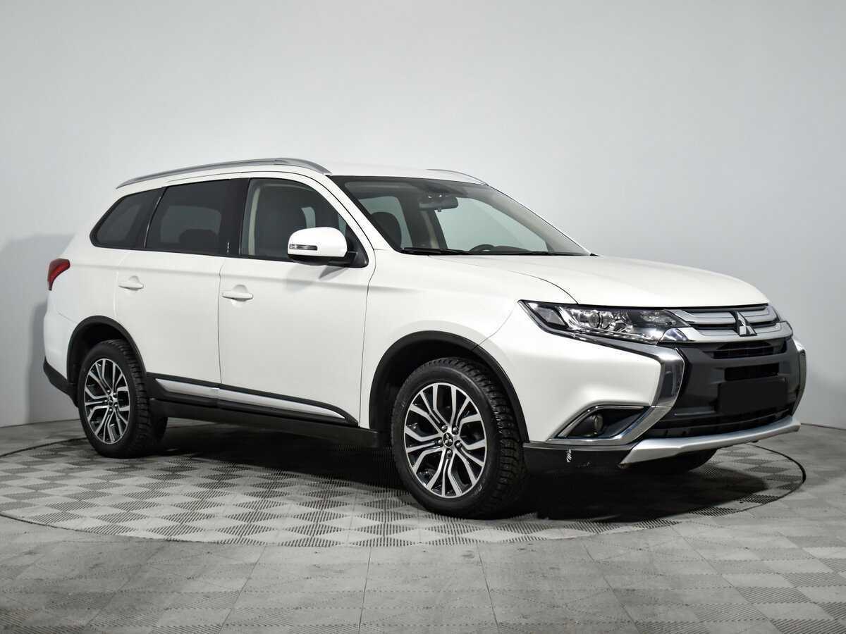 Mitsubishi Outlander, 2018 - фото №3